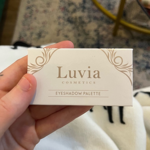 Luvia Cosmetics Eyeshadow Palette - Picture 2 of 3